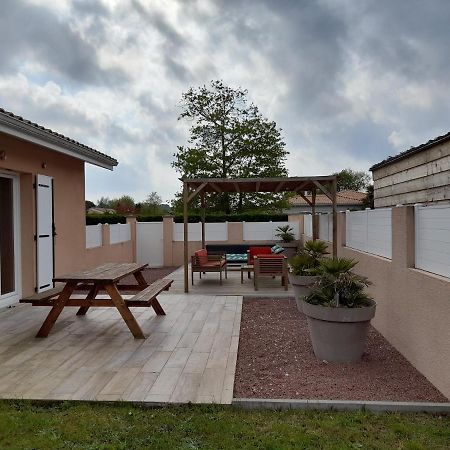 Villa Les Landes Du Medoc à Hourtin Extérieur photo