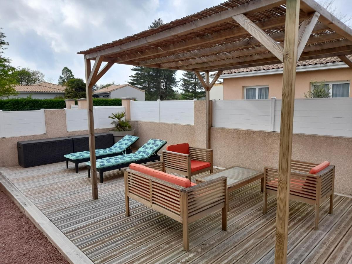 Villa Les Landes Du Medoc à Hourtin Extérieur photo